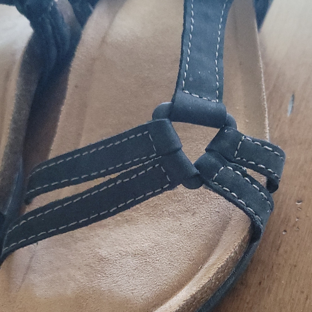 Born Origins Black Sandals - Picture 8 of 8